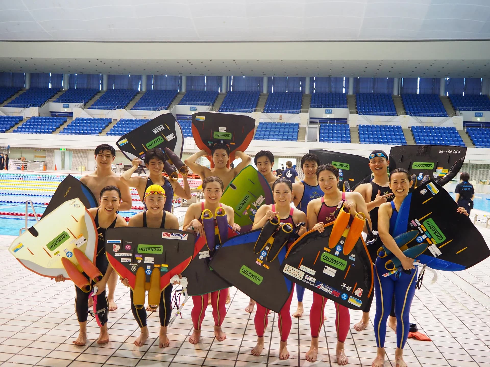 AQUA FinDチームの集合写真